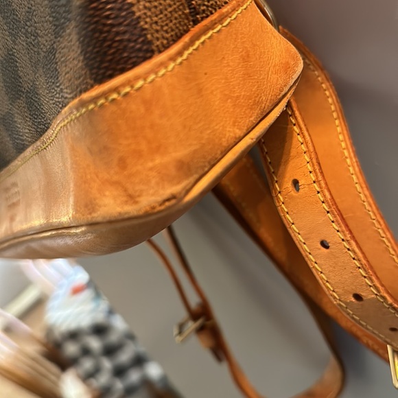 Authentic Louis Vuitton Soho Backpack Damier - Picture 15 of 16